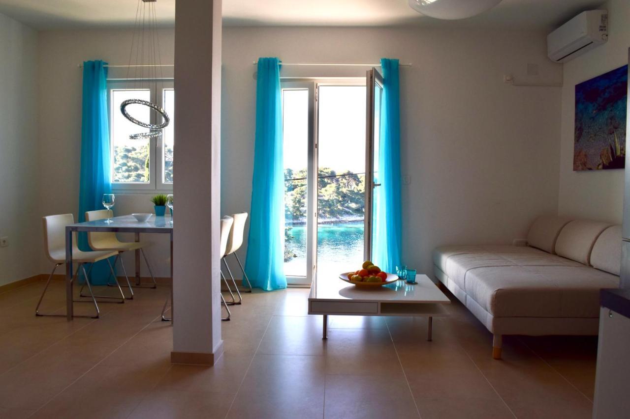 Villa Lemony Maslinica Esterno foto